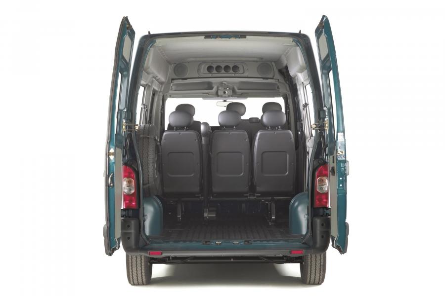  Renault Master 2006 года  (фото 15 из 54)